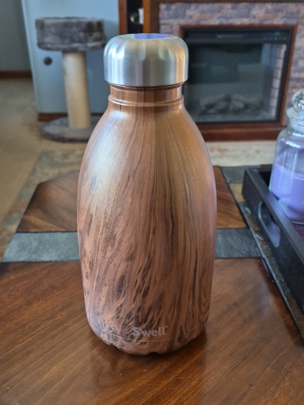 S'well Wood-Effect Insulated Bottle 64 Oz - Brown with Silver Cap